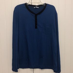 Men’s lightweight long sleeved shirt